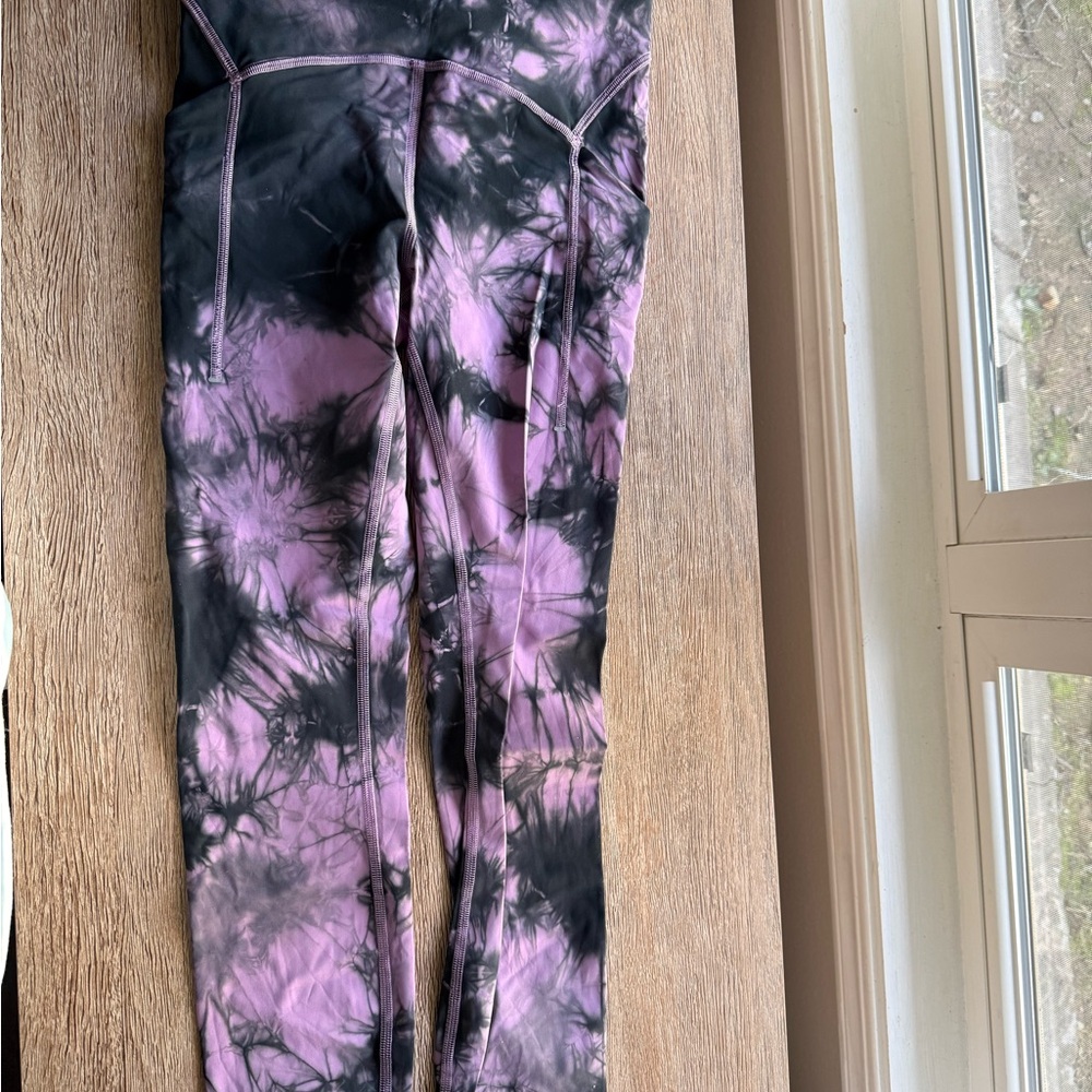 Lululemon Power Thru High-Rise Tight Purple Tie Dye Leggings Size 6 - Picture 3 of 6